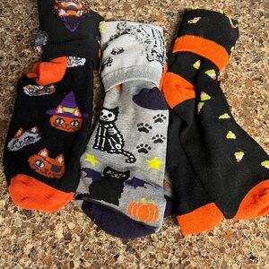 Women’s crew socks set of three Halloween designs no holes or tears